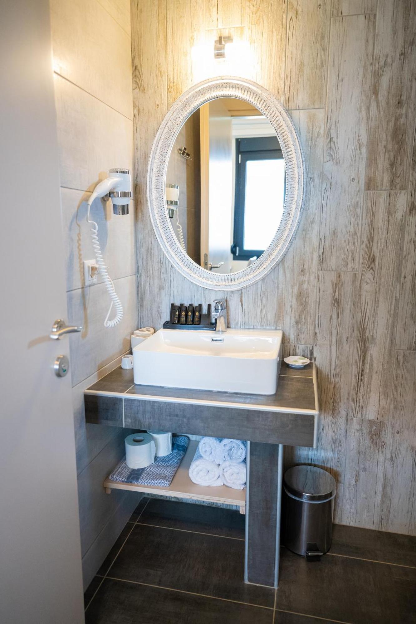 Callista Suites Flogita Luaran gambar